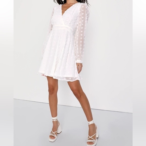 Lulus Always on Repeat White Clip Dot Long Sleeve‎ Mini Dress size Small NWOT - Picture 1 of 12